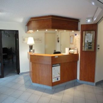 Hotel Kyriad Chantilly