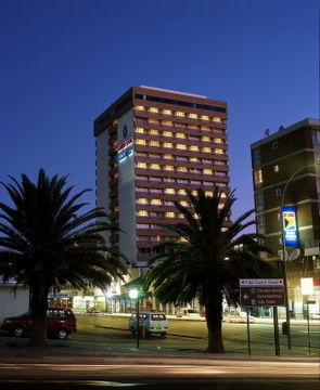 Hotel Kalahari Sands (de Lujo)