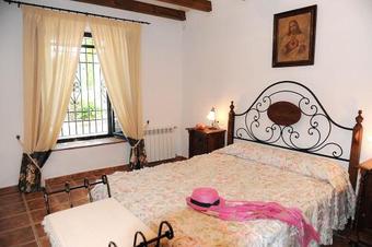 Montecorto Villa Sleeps 6