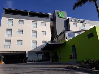 Sr Hotel & Suites