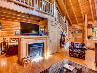 Bear Paws Too Cabin