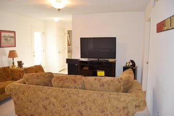 Lake Balboa Area Home 9