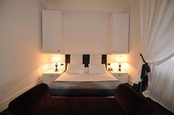 Hotel White House