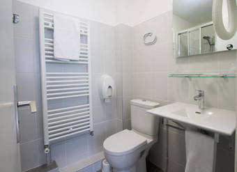 Hotel L�opol
