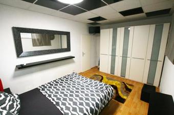Apartamento Designerwohnung In Schwarz Und Weiß