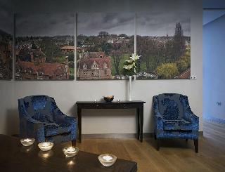 Marwell Hotel(.)