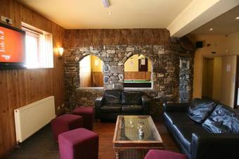 Broadford Hotel