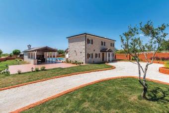 Villa Luxoria