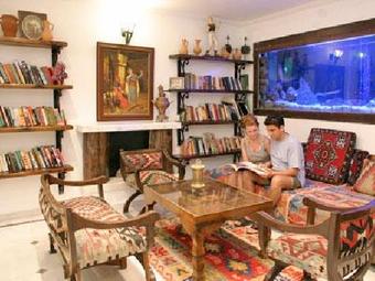 Sinatra Hotel