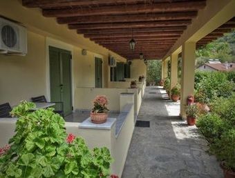 Hotel Alonakia