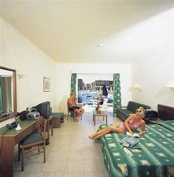 Hotel Aqua Sol Panas Holiday Village