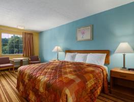 Hotel Super 8 Whites Creek/ Nashvill