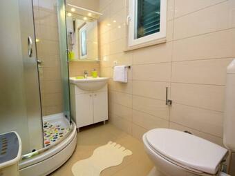 Holiday Home Bili Dvori
