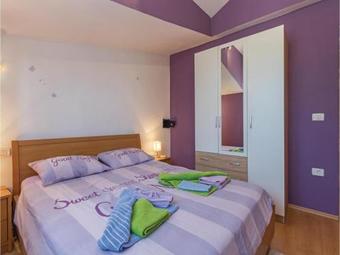 Three-bedroom Holiday Home In Pula