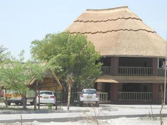 Pelican Lodge And Camping