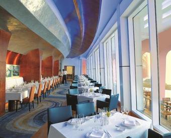 Hotel Shangri-la Al Husn Resort & Spa