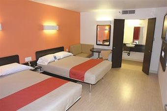 Motel 6 Pleasanton
