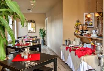 Posada Islands Inn