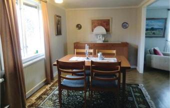 Three-bedroom Holiday Home In Vetlanda