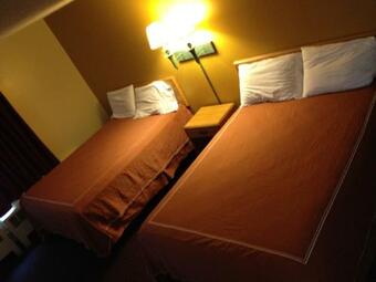 Caravan Motel