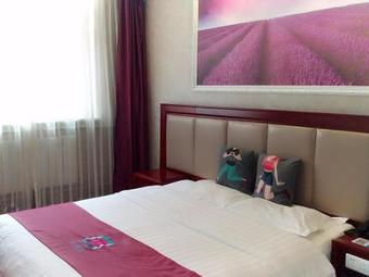 Pai Hotel Renqiu Railway Station