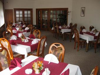 Hostal Hotel Amos