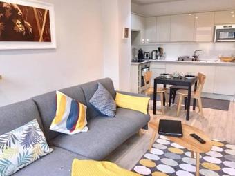Modern 1 Bedroom Apartment In The City Centre