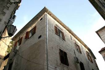 D & Sons Apartments