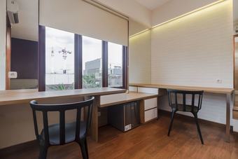 Hostal Reddoorz Plus @ Cbd Bintaro