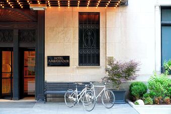 The Chicago Hotel Collection Ambassador Gold Coast