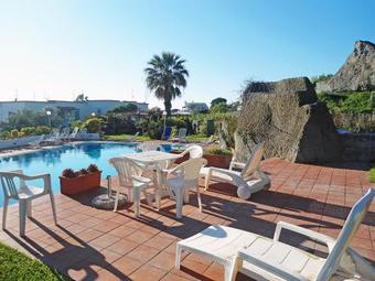 Apartamentos Locazione Turistica La Roccia