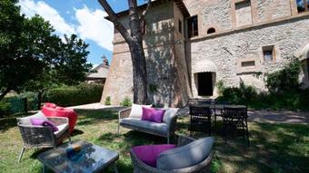 Agroturismo La Rocca Di Rossoporpora