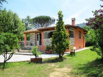 Locazione Turistica Casa Verde Versilia (cma225)