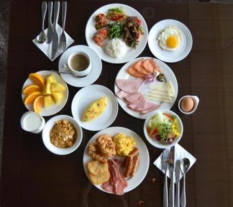 Midas Hotel & Resort