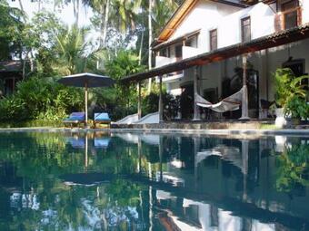 Hostal Garden House