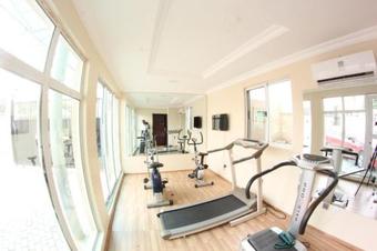 Hotel Celia's Suites