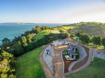 Woodside Bay Chalets