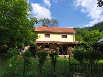 Hostal Vila Bor
