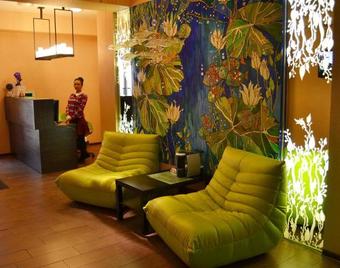Green Hotel