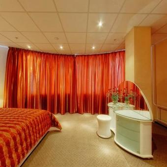 Parus Hotel