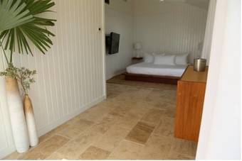 Hotel The Cove