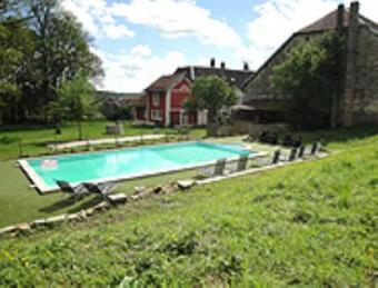 Maison Rouge