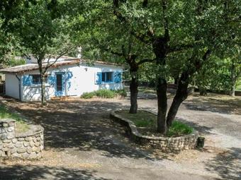 Cozy Cottage In Uzer With Swimming Pool