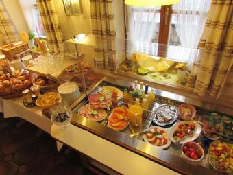 Hostal G�stehaus Gritscher