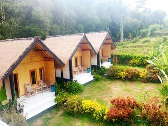 Aryasuta Bungalow