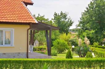 Sunny Hills Villas