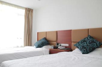Hostal Z.h.p Hotel
