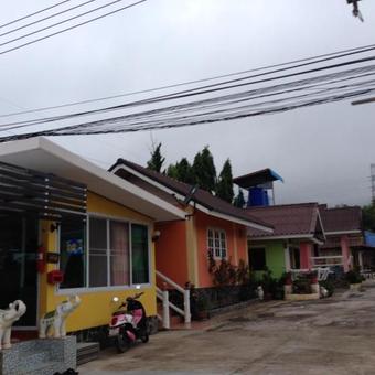 Hostal Tassana House