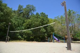Morgan Hill Camping Resort Cottage 5