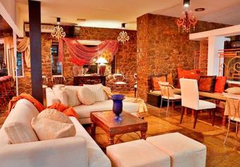 Delphi Beach Hotel